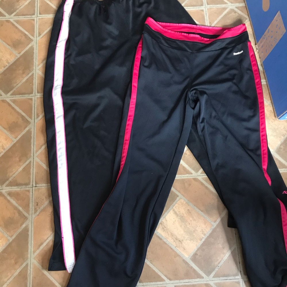 Comfy jogging or work out pants.